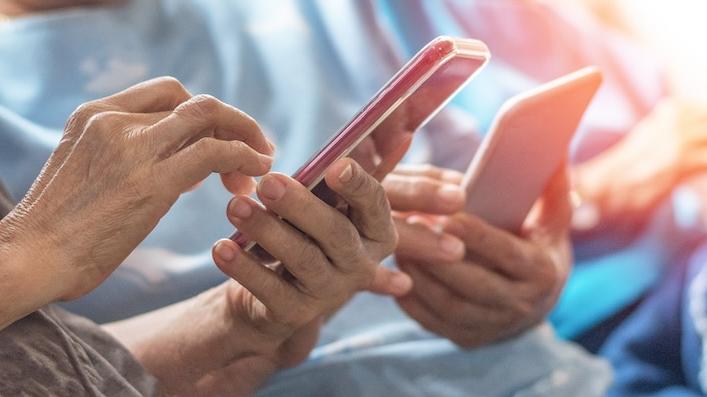 iphone in hands 