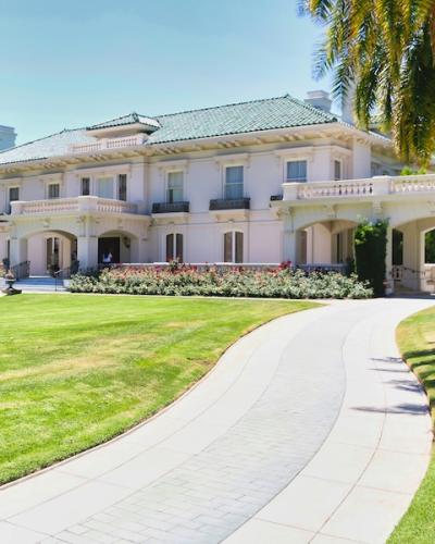 California Mansion