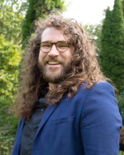 Portrait photo Landon Schnabel
